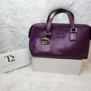 Beautiful vintage Gucci Boston bag featuring the Interlocking GG charm.